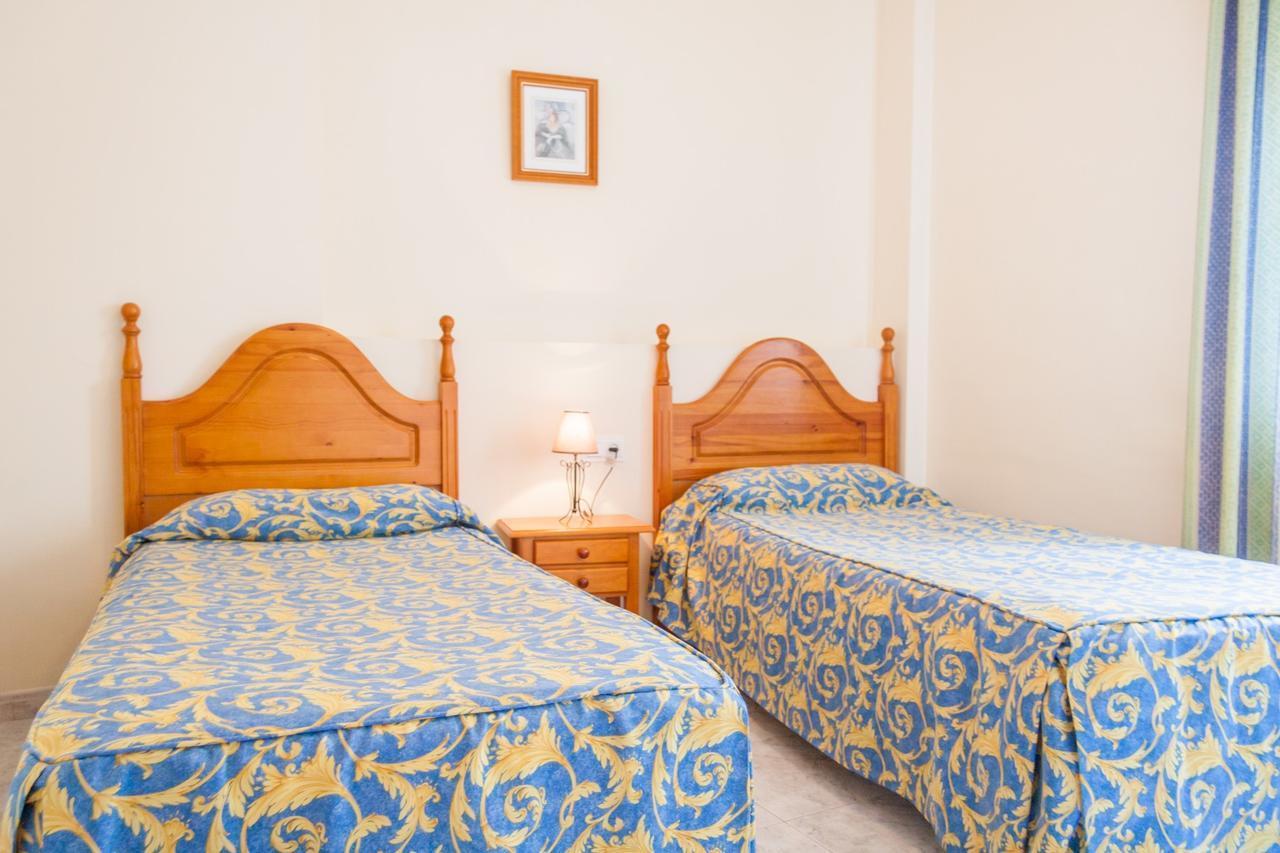 Apartamentos Nerja Medina Canovas Kültér fotó